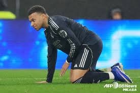 等了3年测了N次，腾讯“另类MOBA”国服终于定档