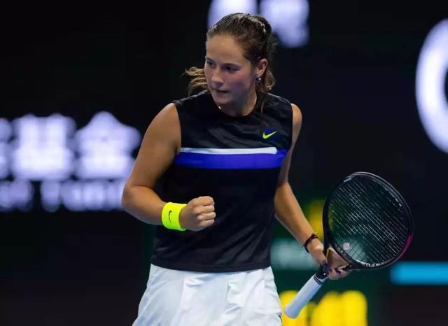 手展示实力 手展示实力