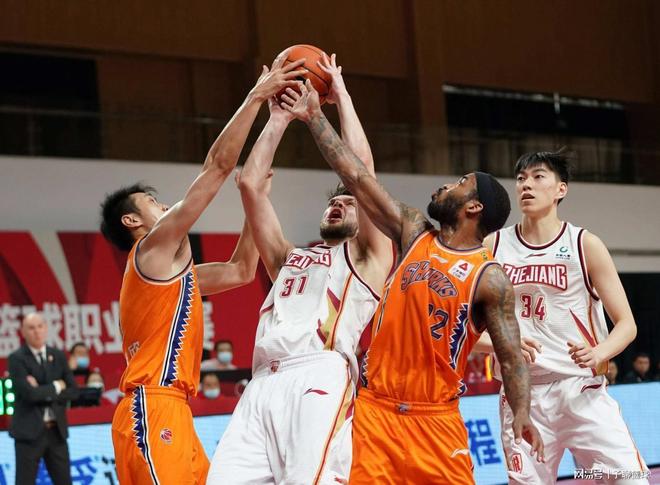 边路传中体 边路传中体