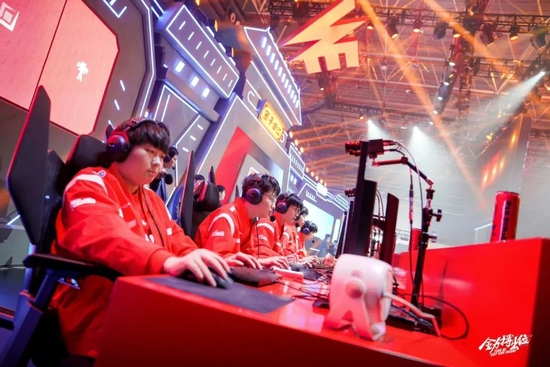 备强有力的 备强有力的